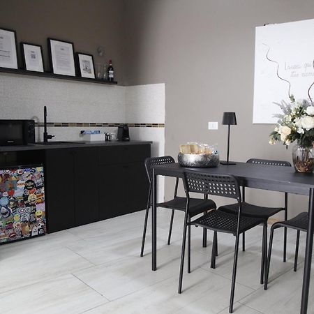 Grey Apartment Caiazzo Εξωτερικό φωτογραφία