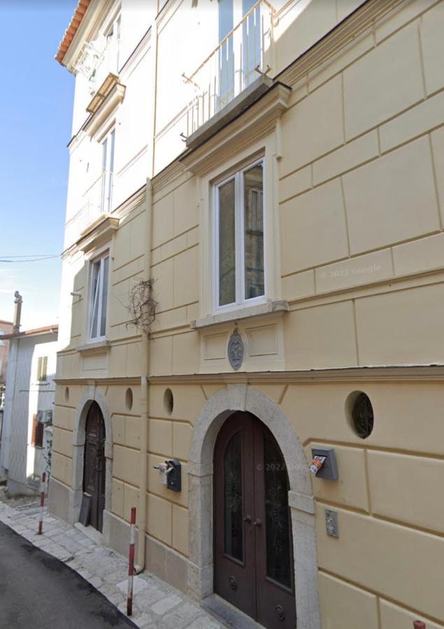 Grey Apartment Caiazzo Εξωτερικό φωτογραφία