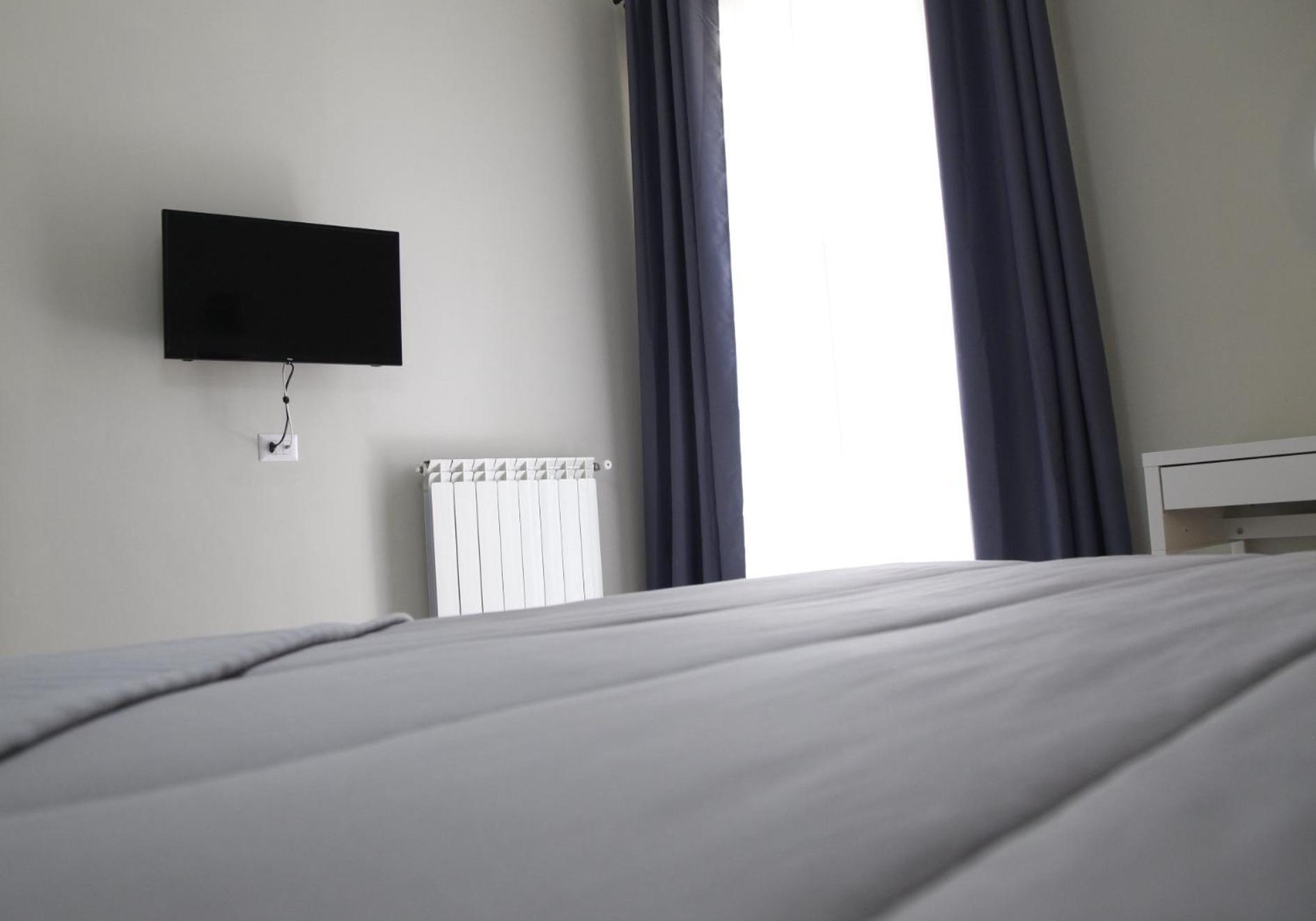 Grey Apartment Caiazzo Εξωτερικό φωτογραφία